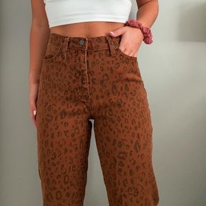 Universal Thread Vintage Straight Jeans